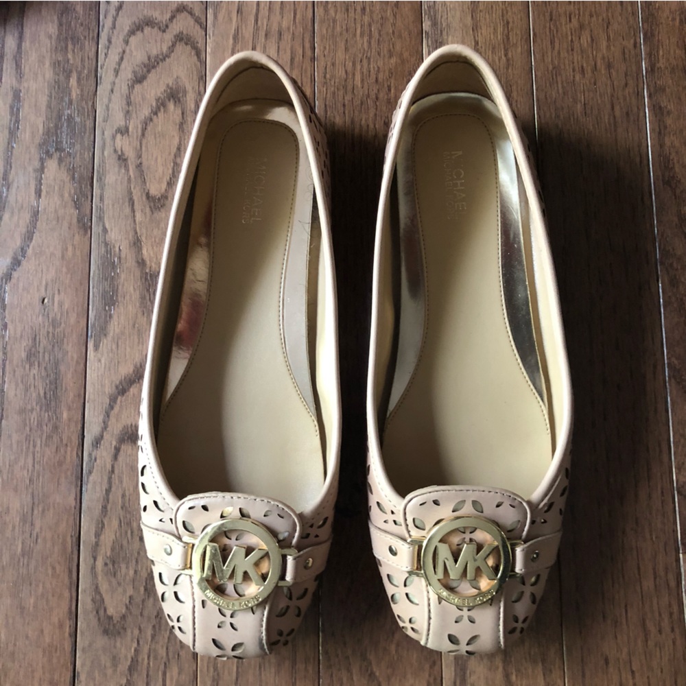 Michael Kors Women’s Flats Driving Shoes - Tan Leather w/ Goldtone Logo Size 9.5